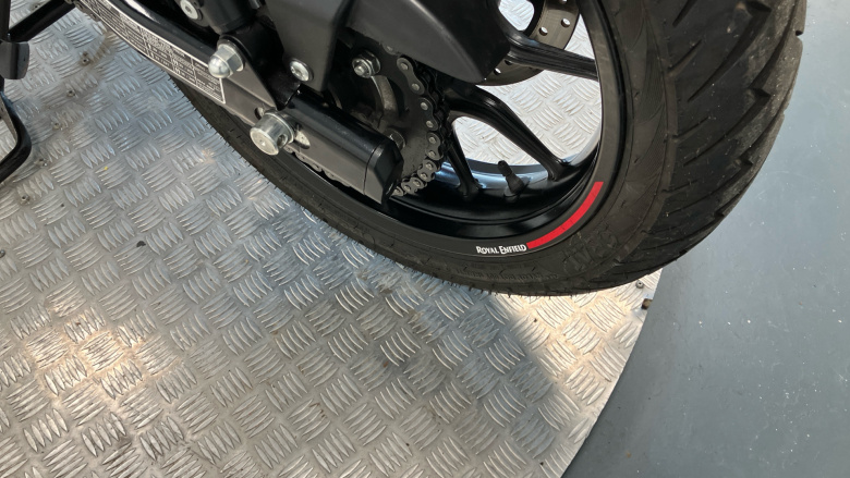 Royal Enfield Hntr 350 Rebel Red (23MY)